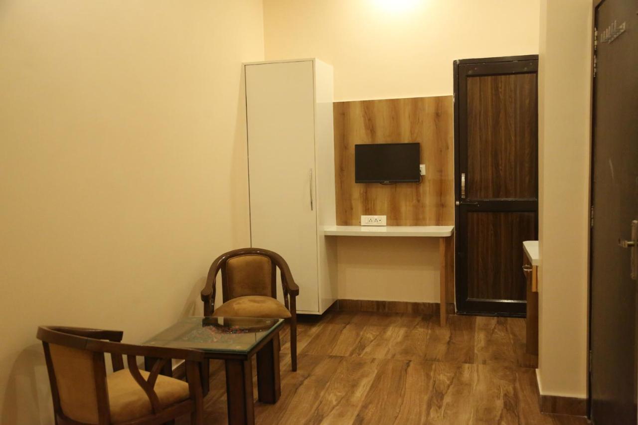 The Park View Hotel Амритсар Екстериор снимка